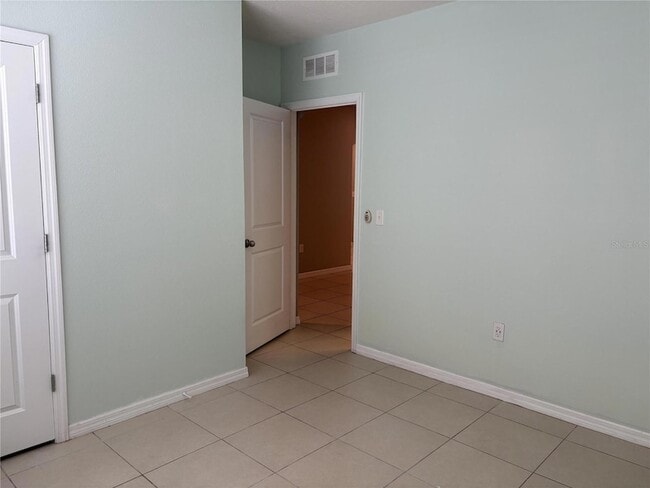 Building Photo - 8216 Bilston Village Ln