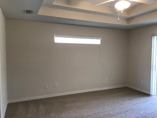 Building Photo - 2642 Hidden Creek Dr