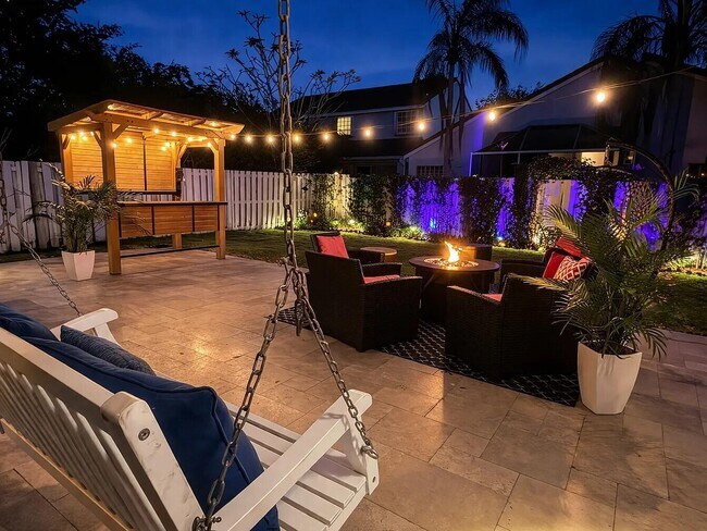 Building Photo - 131 Cameron Ct