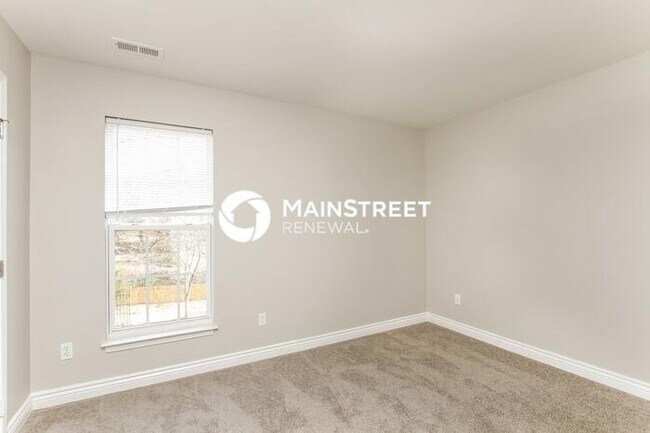 Building Photo - 4 Bedroom Pet-Friendly Home in Mooresville, NC with Main Street Renewal