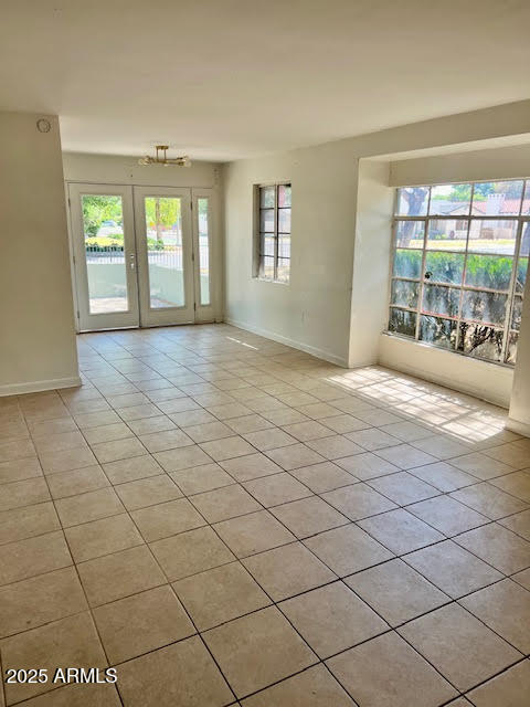 Building Photo - 1321 S College Ave