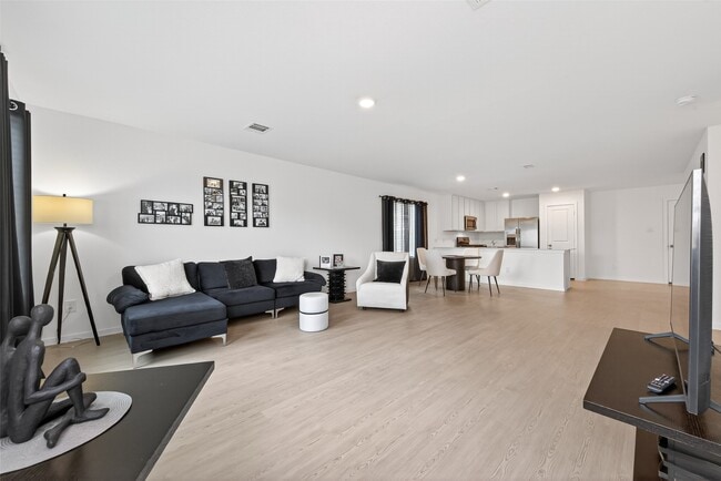Building Photo - 10720 Ellerston Rd