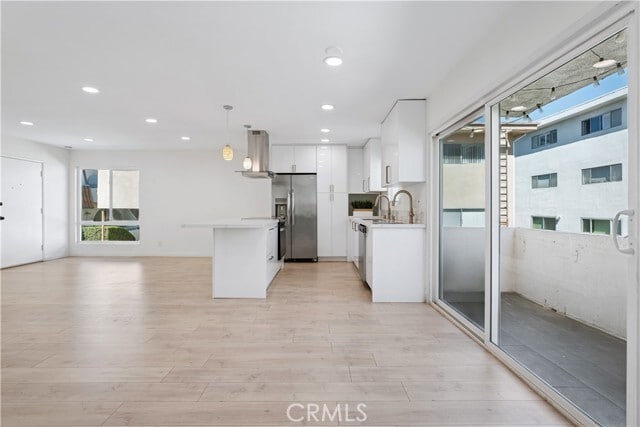 Building Photo - 5330 Zelzah Ave