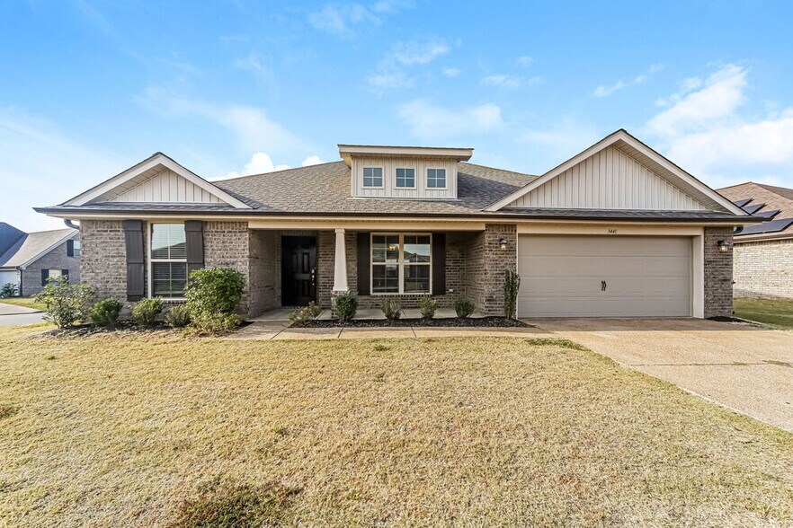 Primary Photo - 3441 Sabra Ln