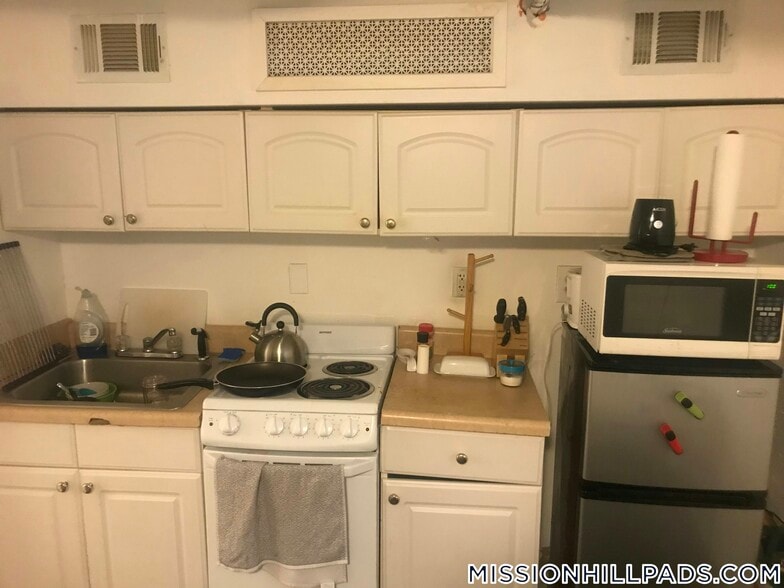 Building Photo - 55 S Huntington Ave