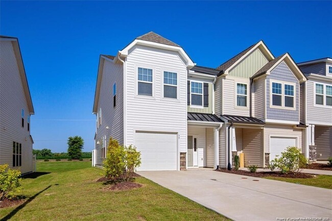 Building Photo - 39 Kingham Ln