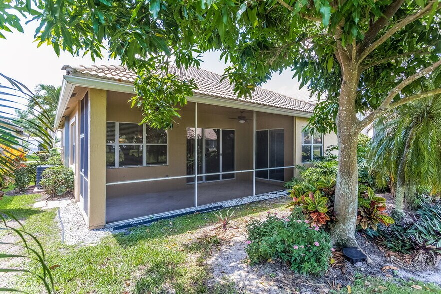 Building Photo - 13542 Weyburne Dr