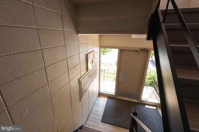 Building Photo - 208 Park Terrace Ct SE