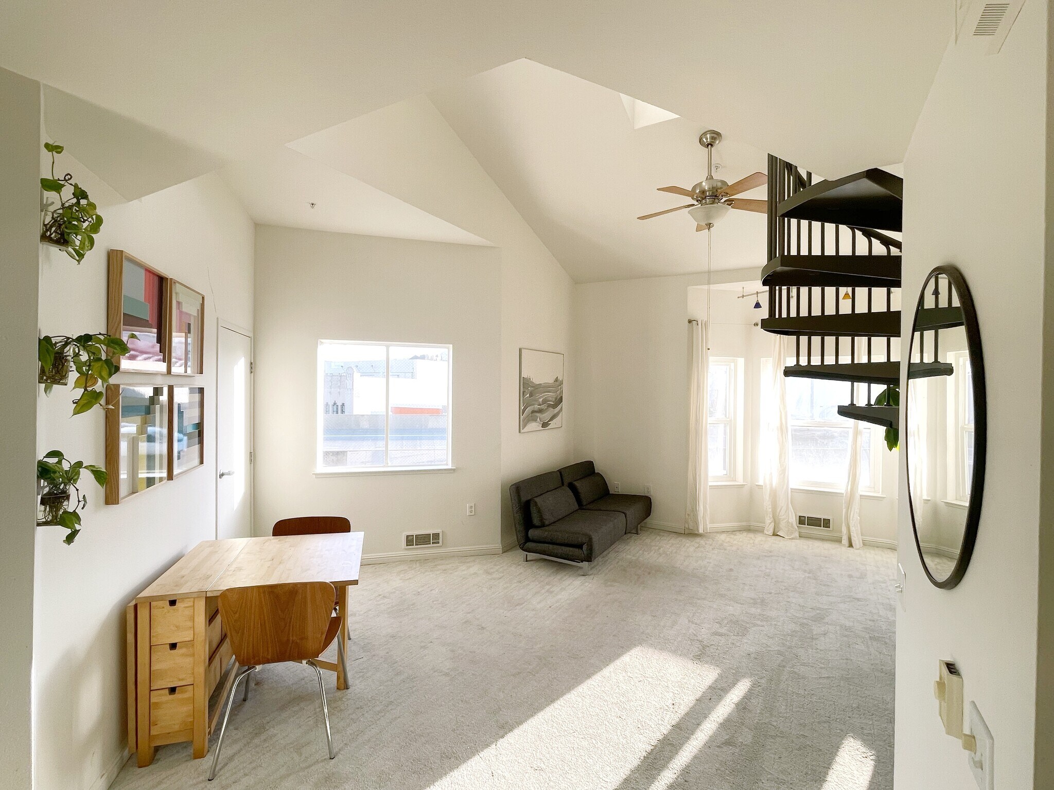 Building Photo - 135 Valencia St