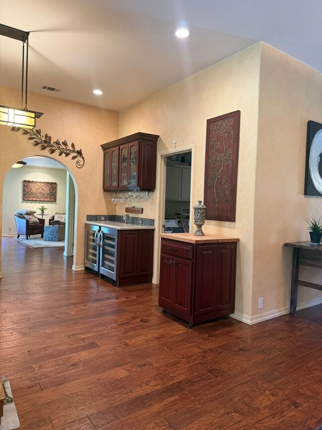 Building Photo - Gorgeous single story 3 bedroom home