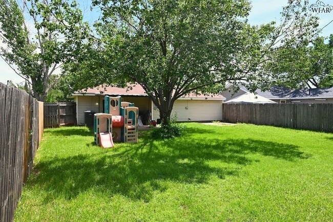 Building Photo - 2814 McGaha Ave