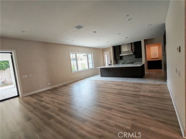 Building Photo - 55 Thrasher