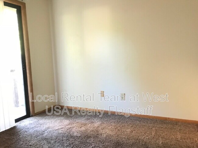 Building Photo - 683 Choctaw