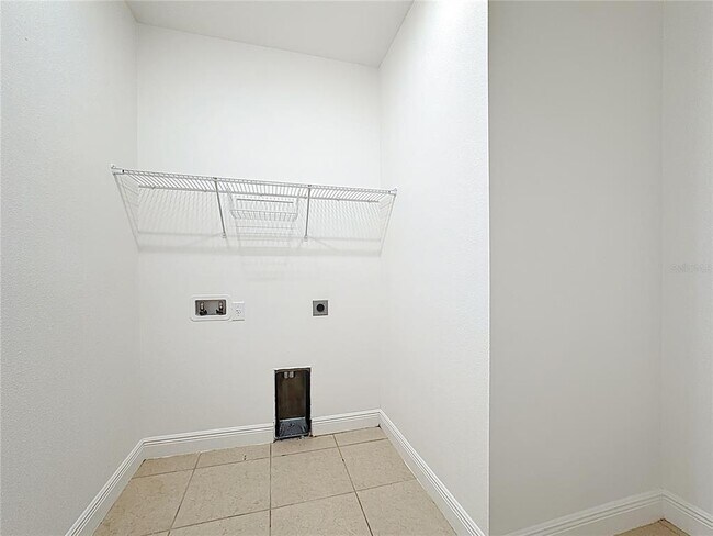 Building Photo - 2889 Nottel Dr