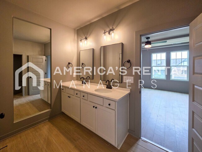 Building Photo - 4422 Foxcote Ln