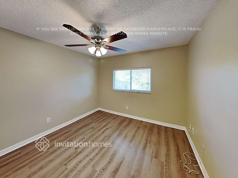 Building Photo - 1112 Juno Pl