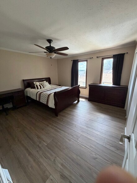 Building Photo - 1343 Headlee Ave