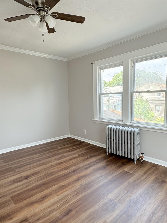 Building Photo - 42-44 Intervale Rd