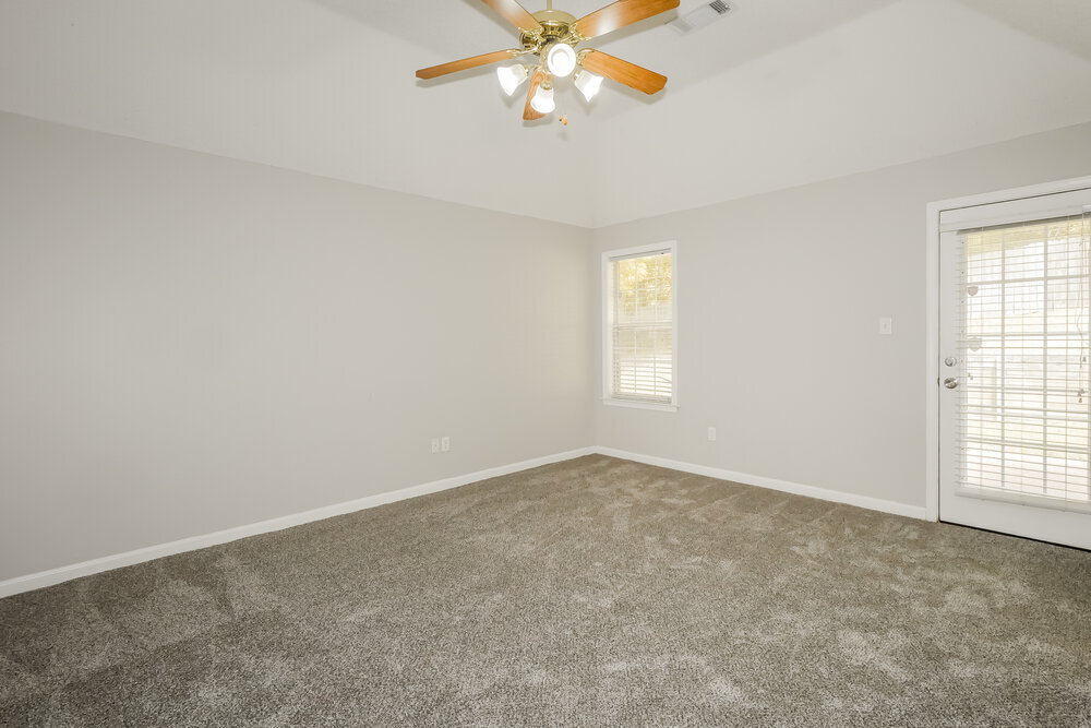 Building Photo - 10352 Walden Pine Cove