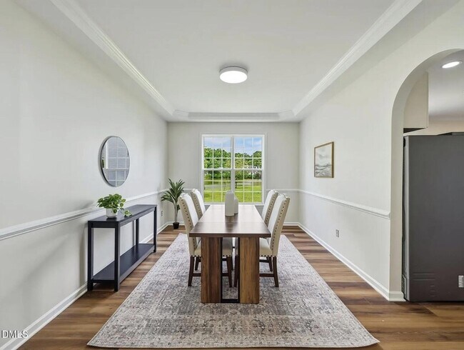 Building Photo - 930 Pristine Ln