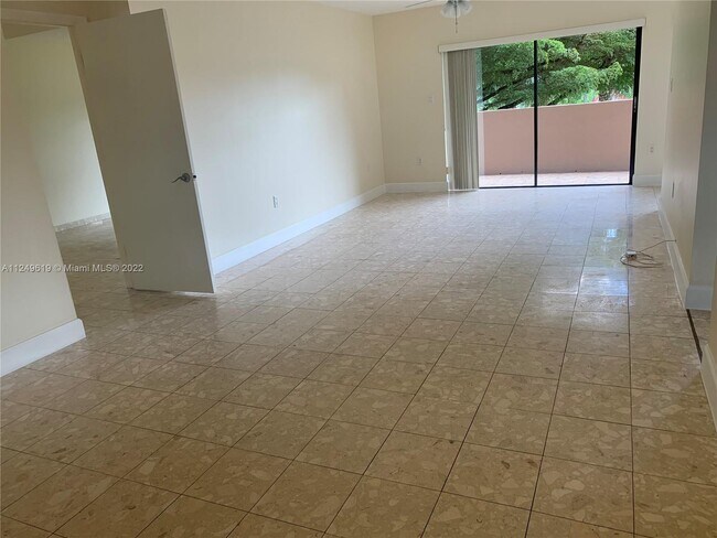 Building Photo - 5800 SW 127th Ave