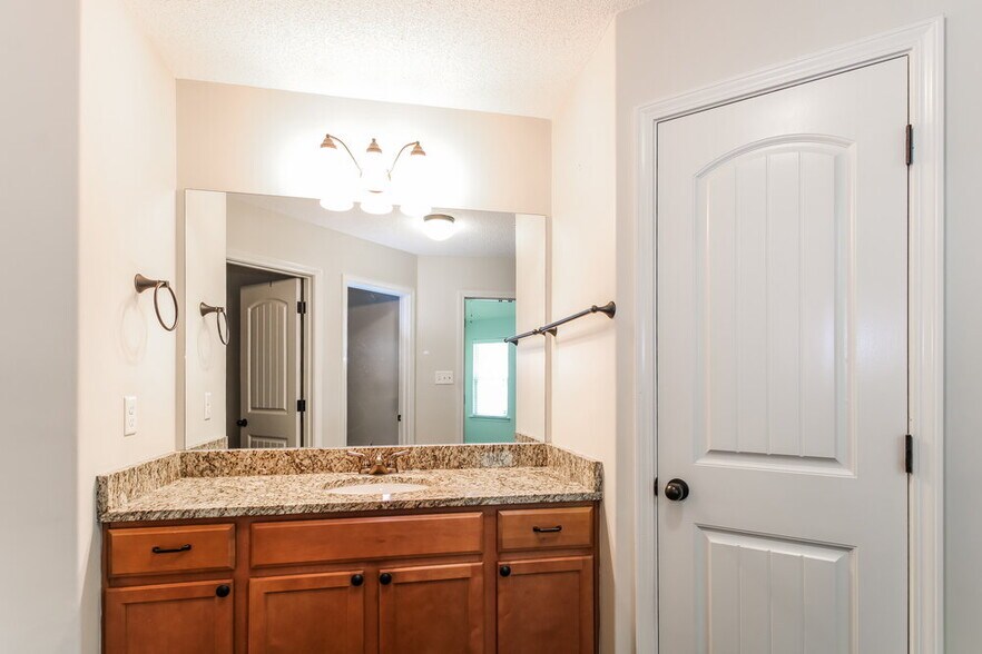 Building Photo - 9470 Eckley Pl