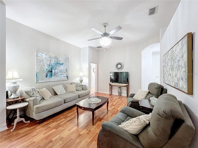 Building Photo - 4729 Spindletree Ln