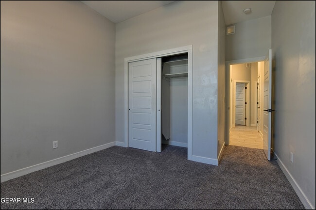 Building Photo - 12333 Desert Wolf Ave