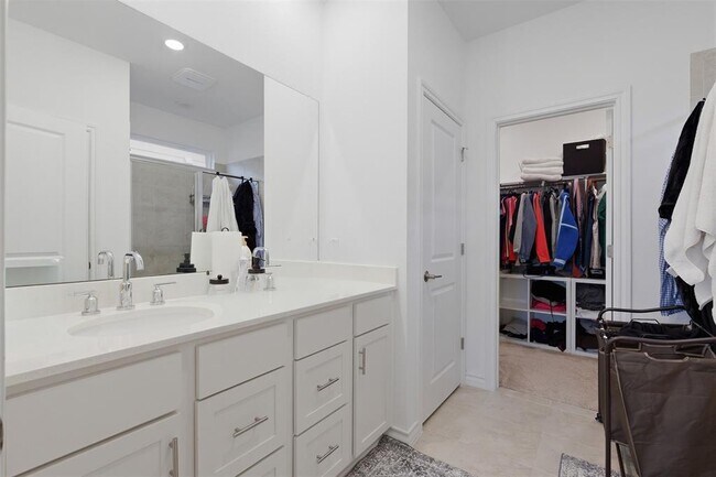 Building Photo - 203 Stinchcomb Rd