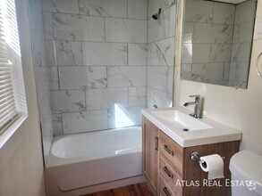 Building Photo - Take a Tour! Duplex Style Apartment! Avail...