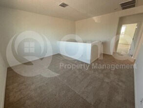 Building Photo - 5403 W Sweet Pea Terrace