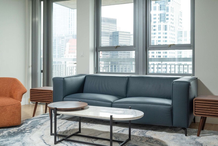 Building Photo - 677-679 Washington Street-SI ID1322145P