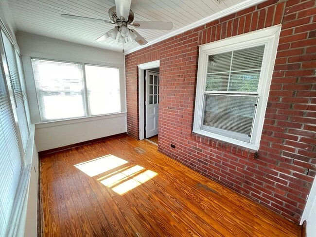 Building Photo - 2216 Baltic Ave