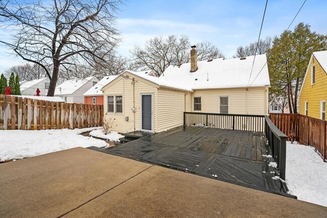 Building Photo - 5705 Logan Ave S