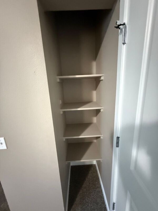 Building Photo - 4255 Hawthorne Ave NE