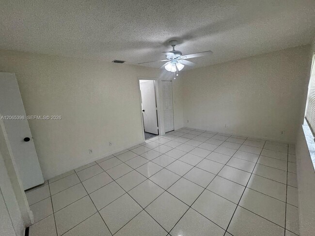 Building Photo - 8848 NW 76th Ct