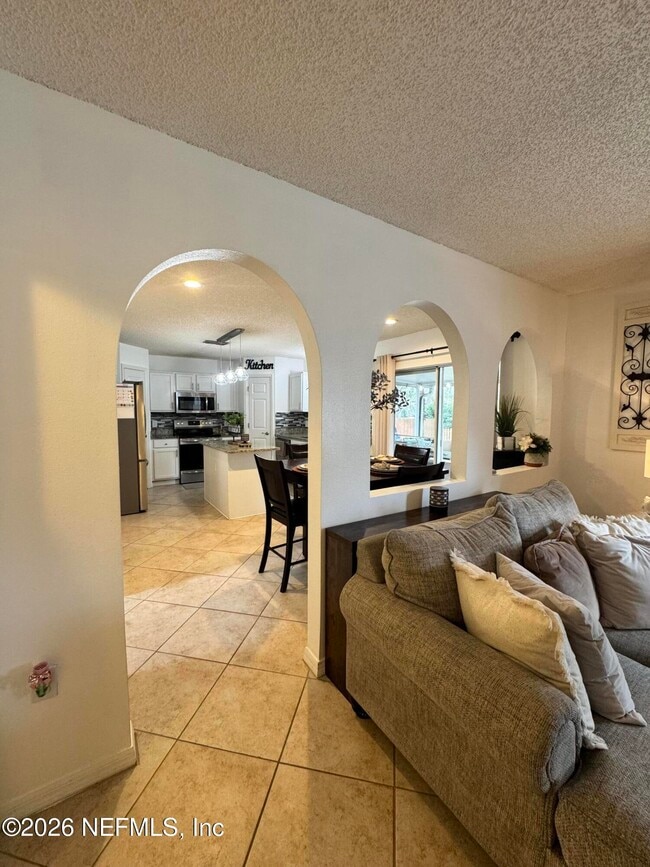 Building Photo - 12341 Glenn Hollow Dr