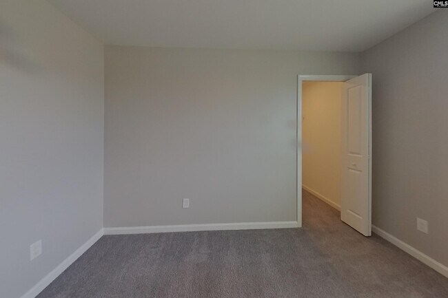 Building Photo - 757 Sequoia Dr