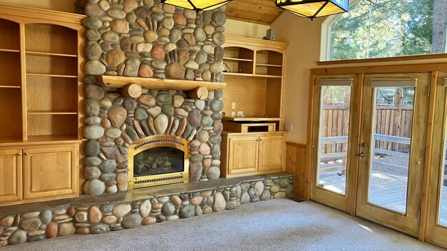 Building Photo - Large home with garage and fenced backyard