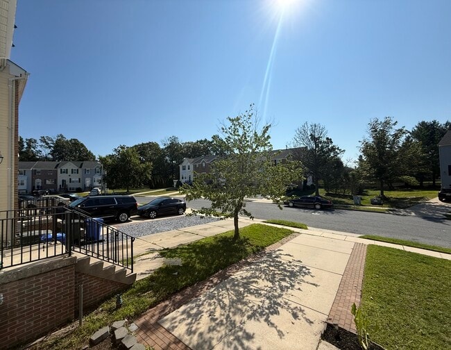 Building Photo - 107 Stoneshire Dr