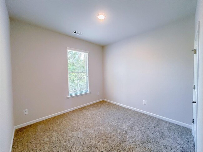 Building Photo - 2580 Mls Cmn Dr