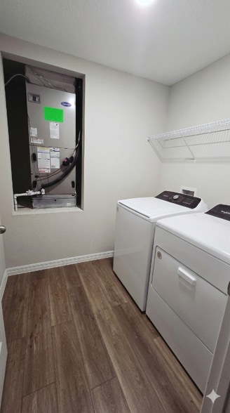 Building Photo - 825 Sand Sea Pl