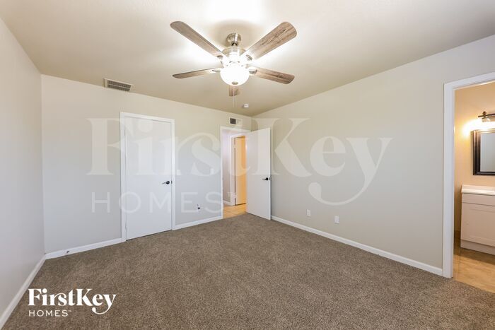 Building Photo - 3644 W Villa Rita Dr