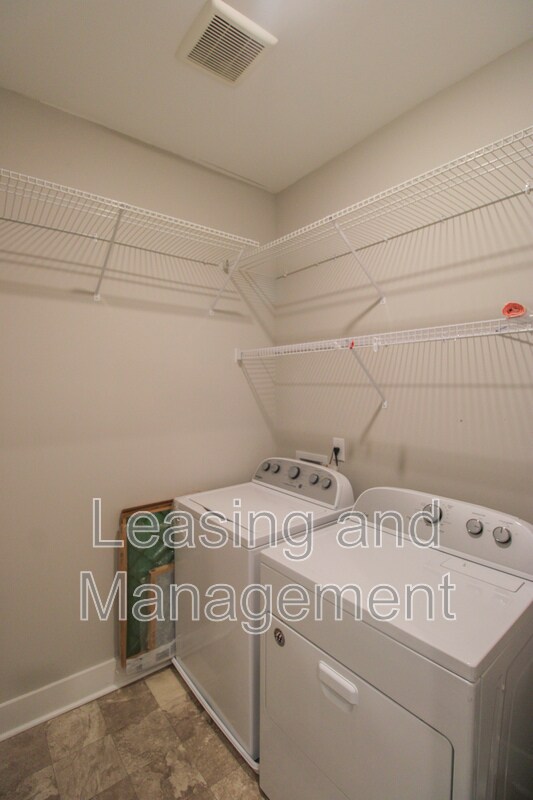 Building Photo - 328 Parish Farms Dr