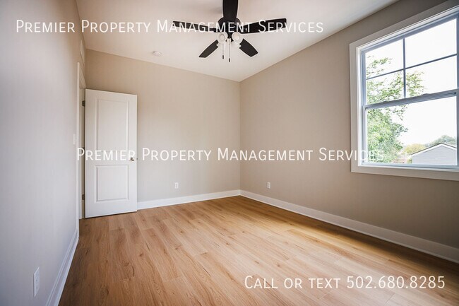 Building Photo - 966 Samuel St