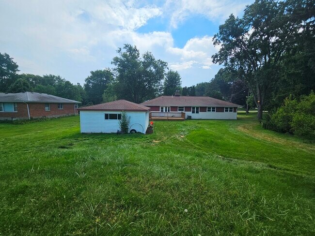 Building Photo - 7056 Osage Rd