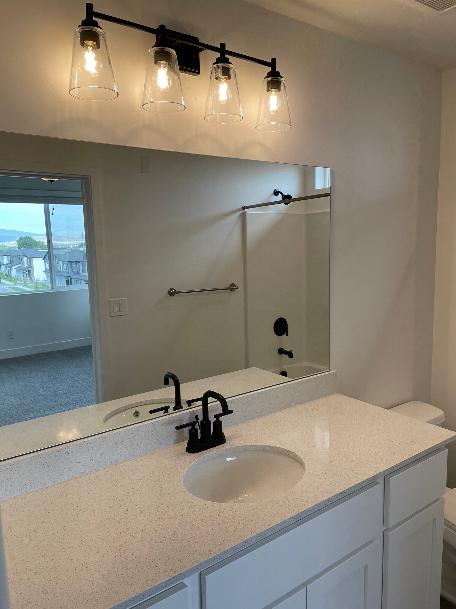 Building Photo - 551 S 1020 W