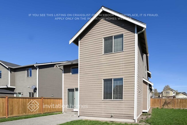 Building Photo - 245 Otter Dr SW