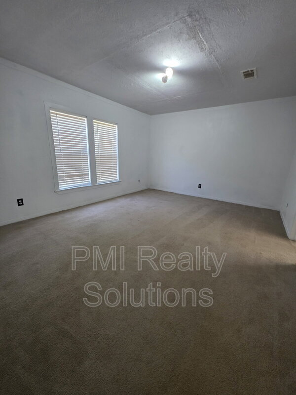 Building Photo - 31312 S 369th W Ave