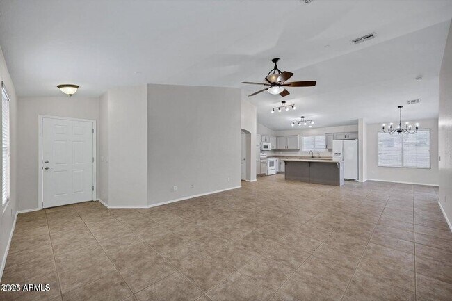 Building Photo - 2943 E Mead Dr